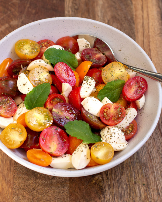 Cherry Tomatoes And Bocconcini Mint Salad